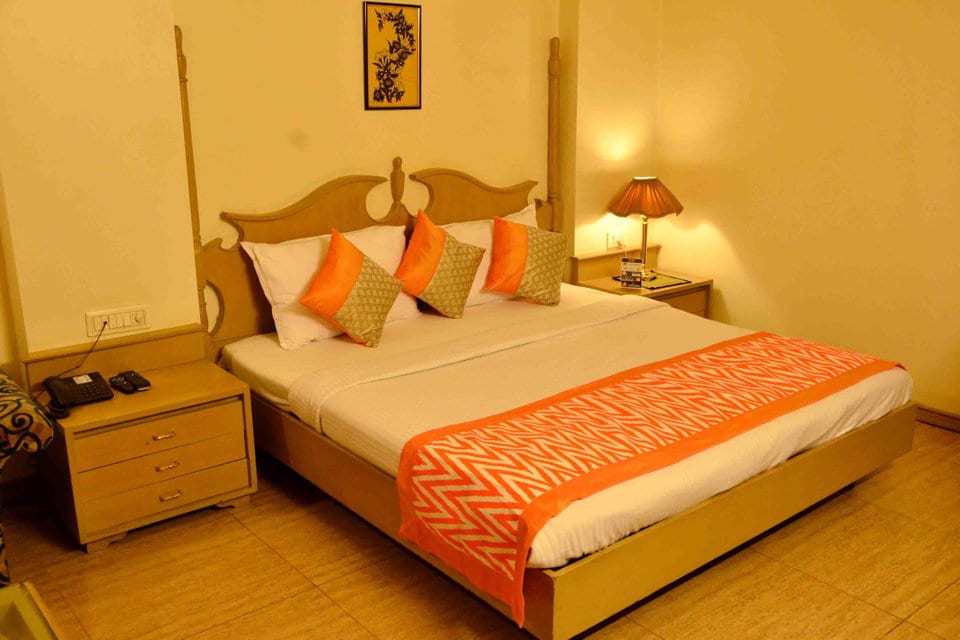 Oyo Rooms in Indore, Oyo Rooms Hotels in Indore, Indore Oyo reviews
