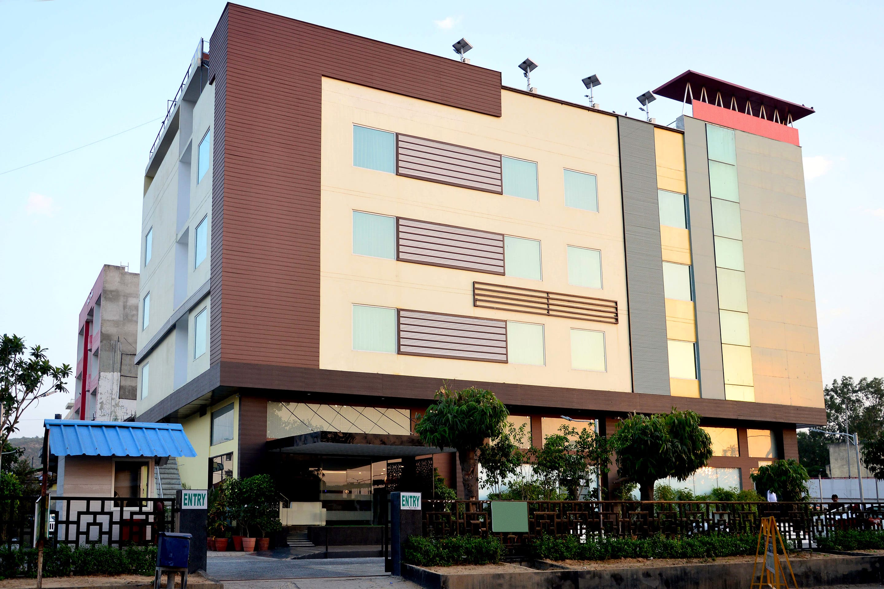 Oyo Rooms in Raja park jaipur, Oyo Rooms Hotels in Raja park jaipur, Raja park jaipur Oyo reviews