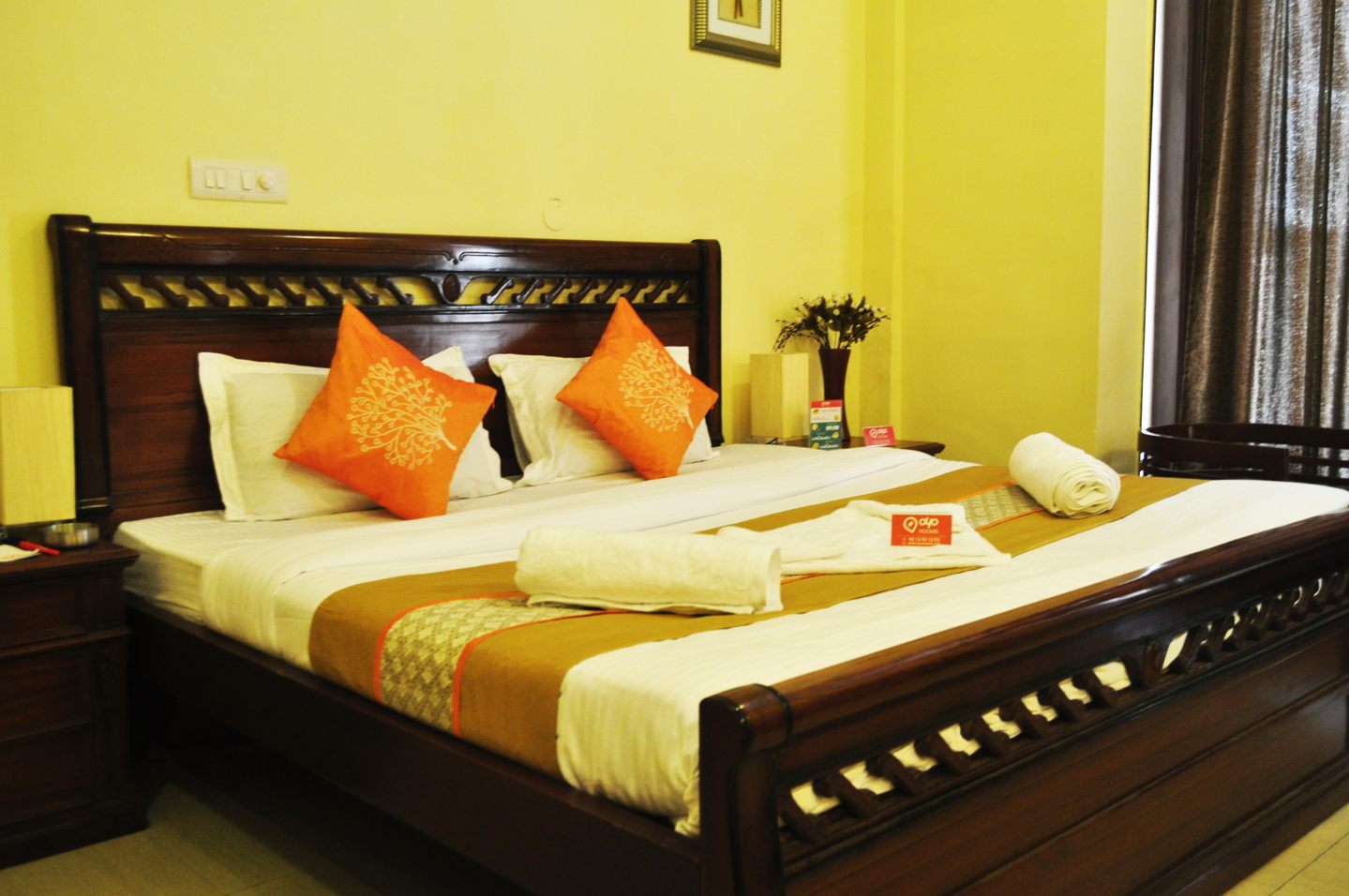 Oyo Rooms in Noida, Oyo Rooms Hotels in Noida, Noida Oyo reviews