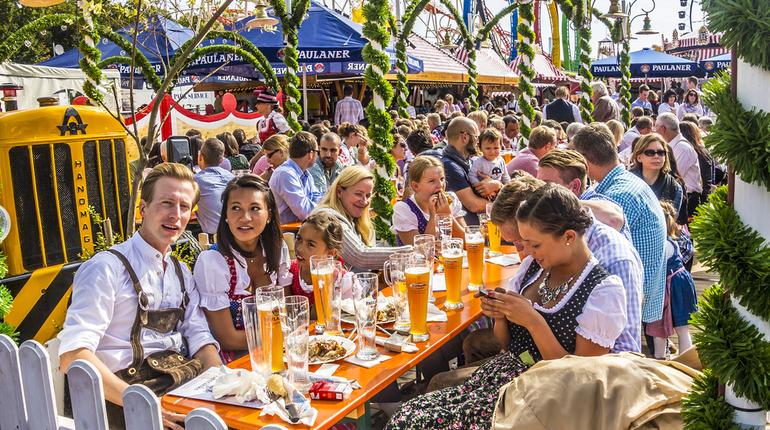 Men and Women dressed in traditional Bavarian clothing