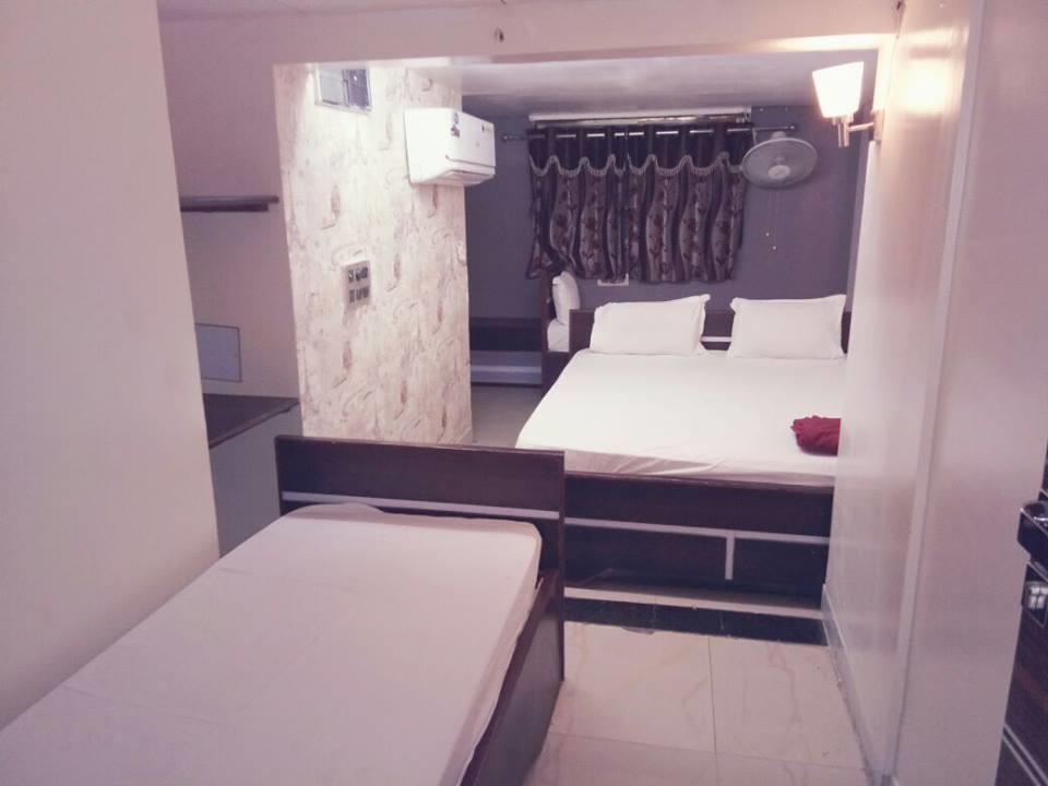 Murlidhar Guest House Hotel Surat Reviews, Photos, Prices. Checkin, Checkout Timing of