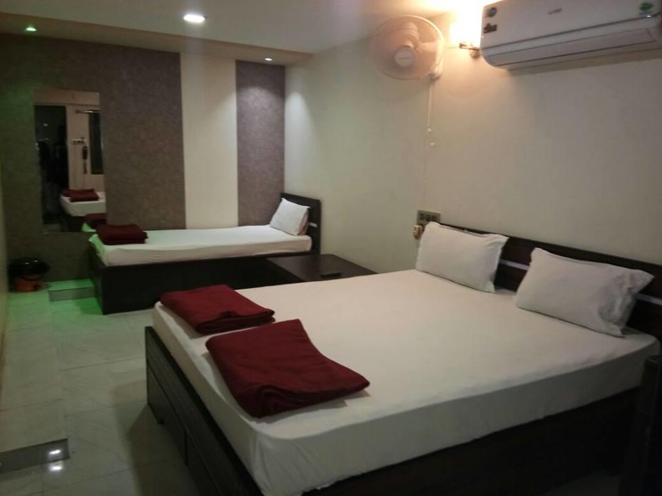Murlidhar Guest House Hotel Surat Reviews, Photos, Prices. Checkin, Checkout Timing of