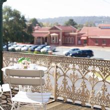 14 Hotels Near Comfort Inn Posthouse Goulburn Goulburn With Wifi