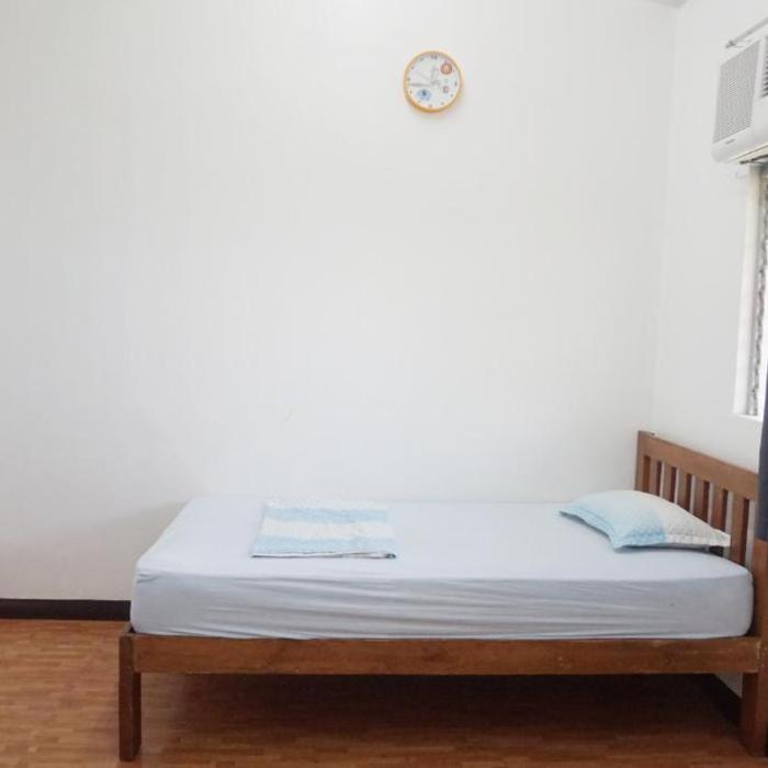 E Mo Dormitory Hotel Cebu City Reviews Photos Prices - 