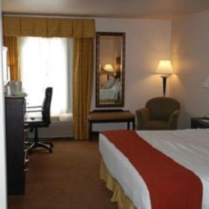 Holiday Inn Express Hotel Suites I 44 Fenton Reviews Photos