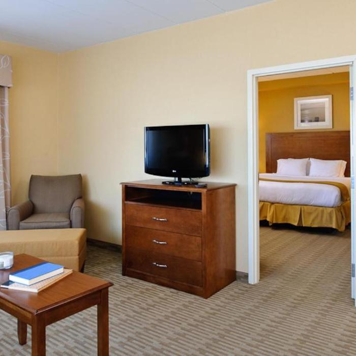 Holiday Inn Express Philadelphia Airport Hotel Essington Reviews