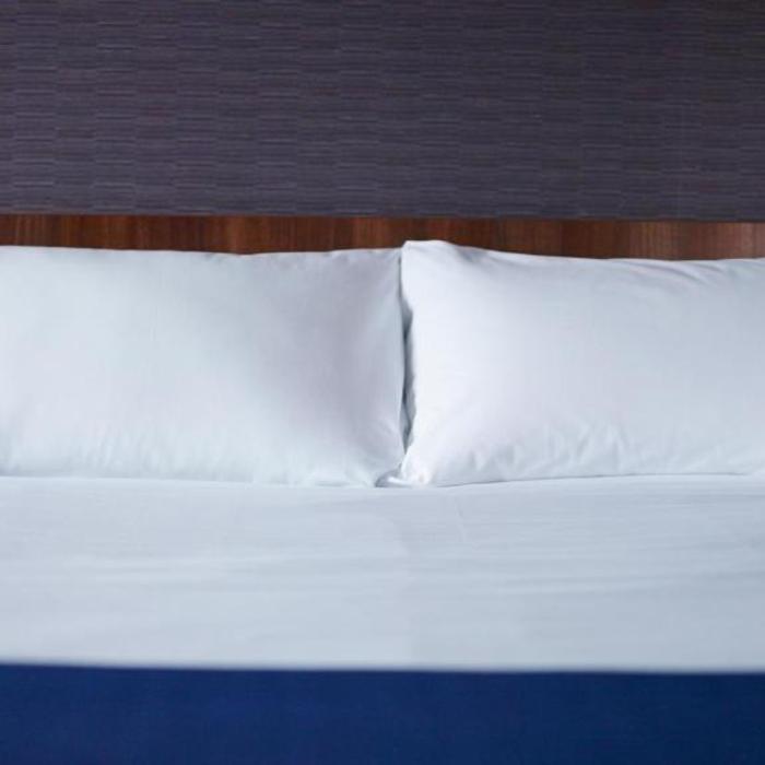 Holiday Inn Express Airport Hotel Warsaw Reviews Photos Prices