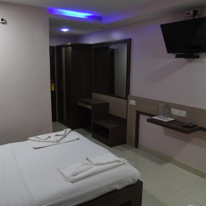 Hotel Abm International Bengaluru Reviews Photos Prices - 