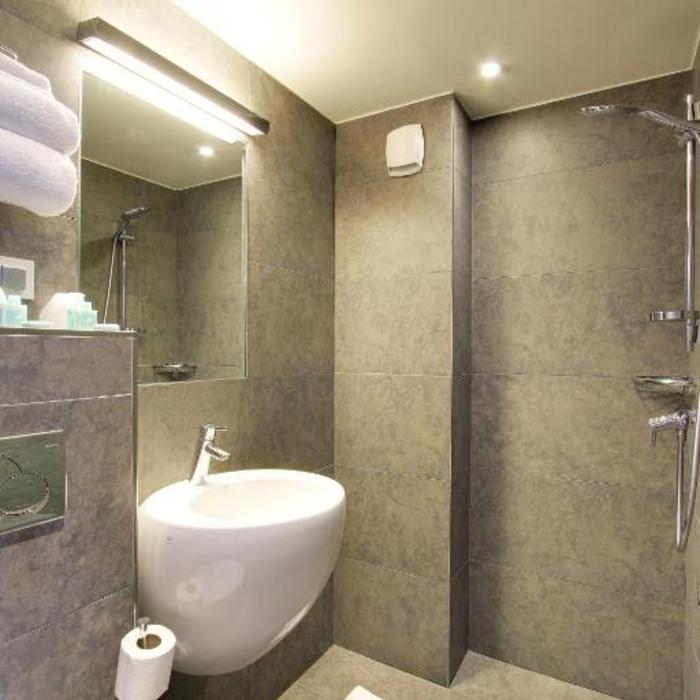 Hotel Alhambra Paris Reviews Photos Prices Check In Check Out Timing Of Hotel Alhambra More Ixigo