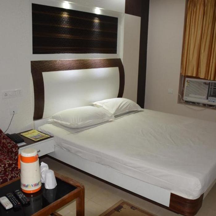 Hotel Naren Palace Puri Reviews Photos Prices Check In - 