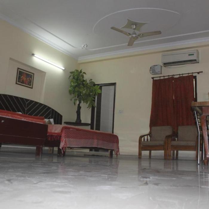 Hotel Parikshit Palace New Delhi Reviews Photos Prices - 