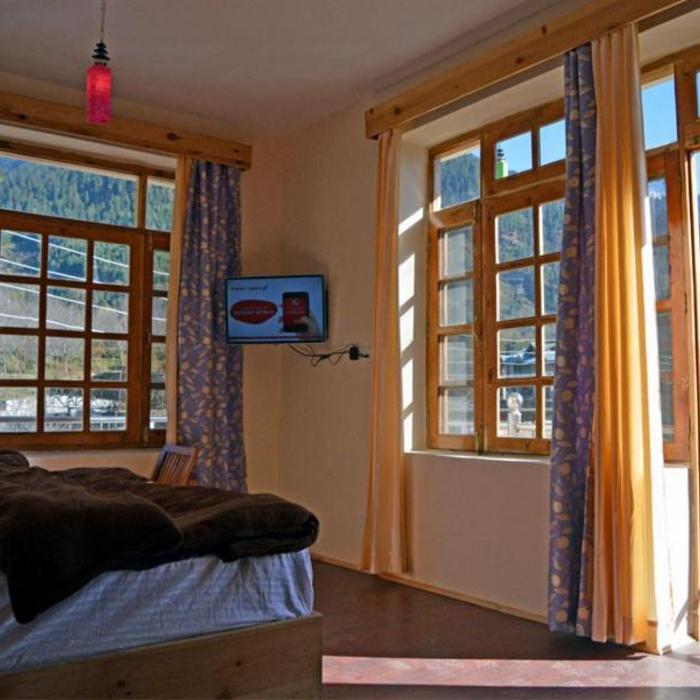 Silver Cottage Hotel Manali Reviews Photos Prices Check In Check Out Timing Of Silver Cottage Hotel More Ixigo