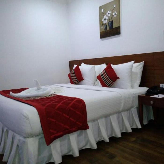 The Royal Comfort Hotel Bengaluru Reviews Photos Prices Check