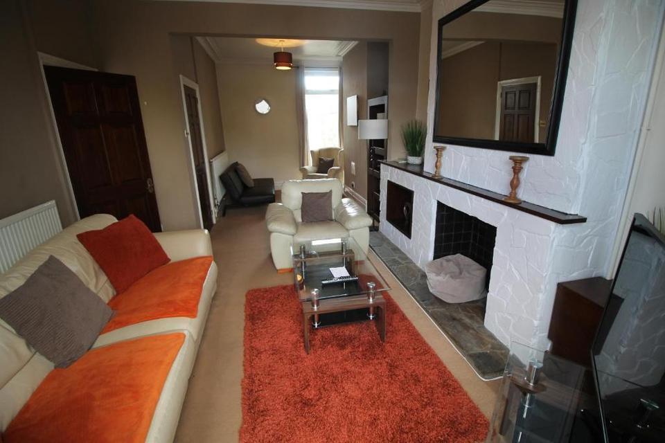 3 Bed House The Philog Hotel Cardiff Reviews Photos Prices