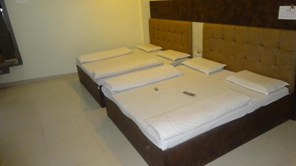 74 Hotels Near Dheeraj Dham Nathdwara With Free Breakfast