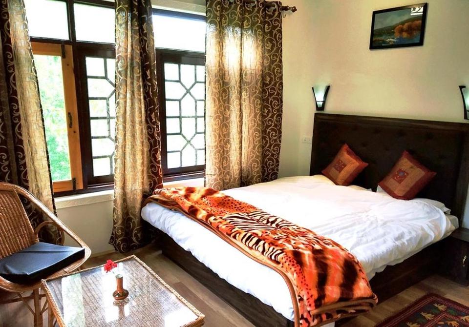 Cherrytree Resort Hotel Srinagar Reviews Photos Prices - 