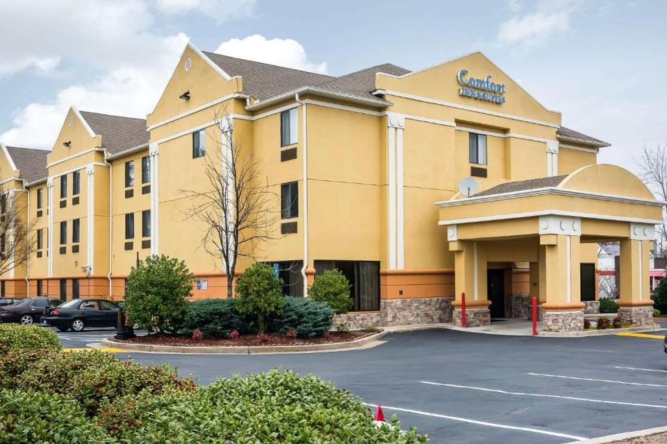 Comfort Inn Suites Galleria Hotel Atlanta Reviews Photos Prices