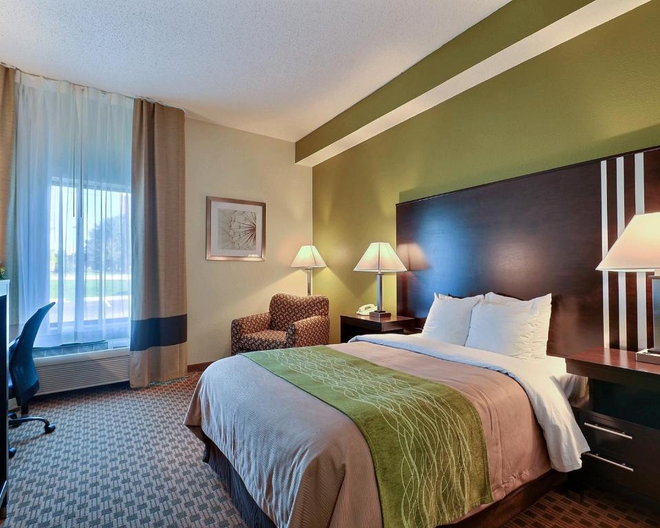 Comfort Inn East Hotel Indianapolis Reviews Photos Prices Check