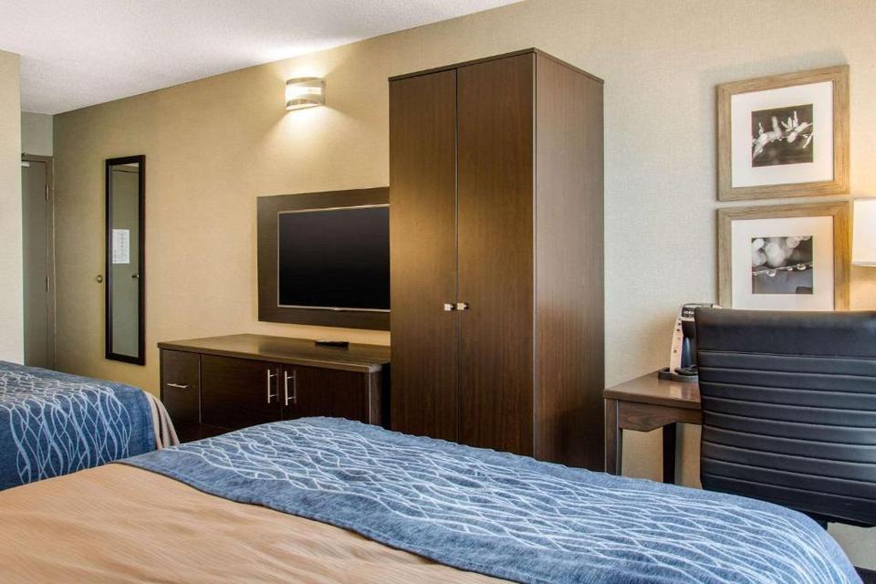 Comfort Inn Montreal Airport Hotel Pointe Claire Reviews Photos