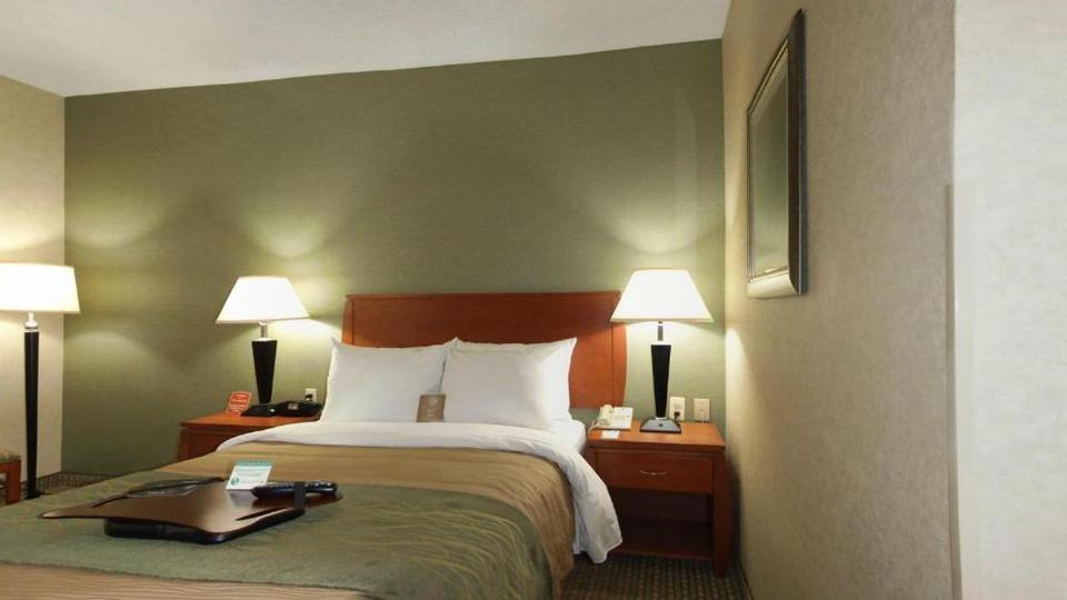 Comfort Inn Near Greenfield Village Hotel Dearborn Reviews Photos