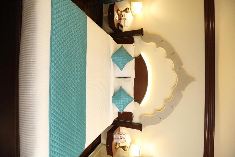 Comfort Inn Sapphire Hotel Jaipur Reviews Photos Prices Check