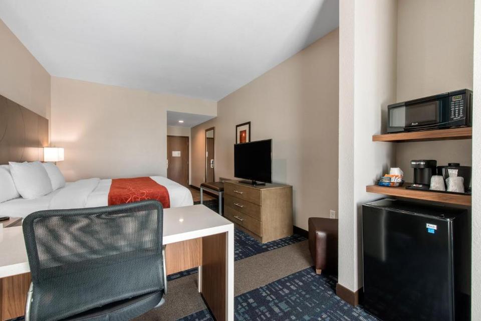 Comfort Suites Fort Lauderdale Airport Cruise Port Hotel Dania