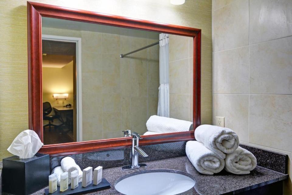 Embassy Suites Hotel Valencia Reviews Photos Prices Check In