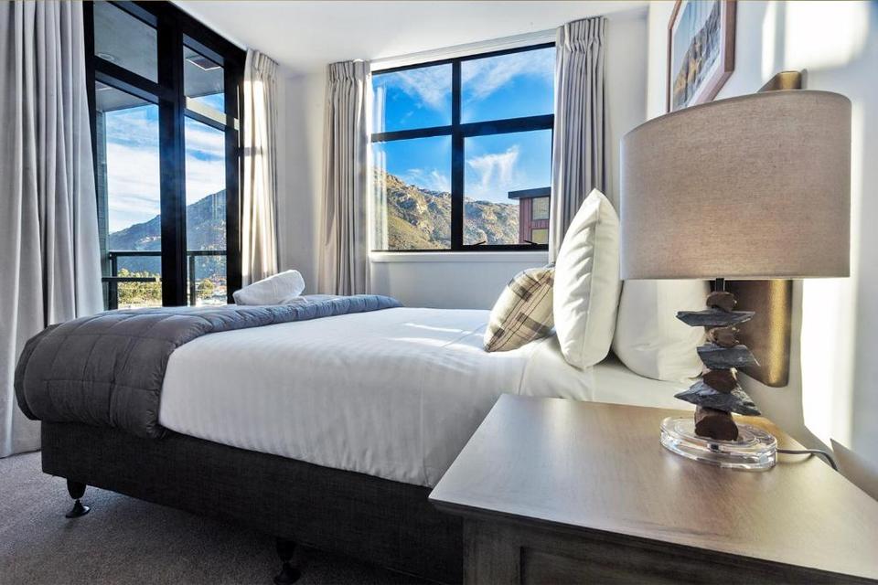 Executive 1 Bedroom Apartment Remarkables Park Hotel