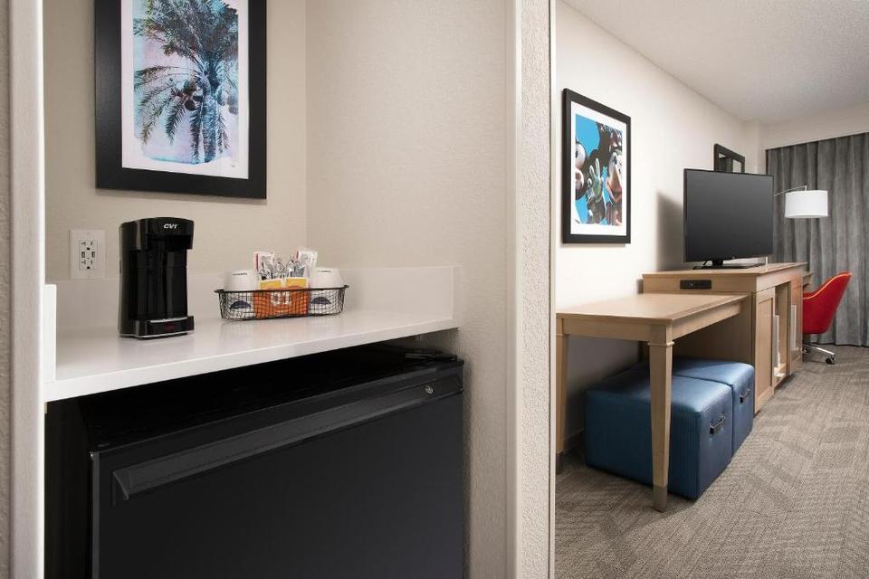 Hampton Inn Suites Garden Grove Hotel Anaheim Reviews Photos