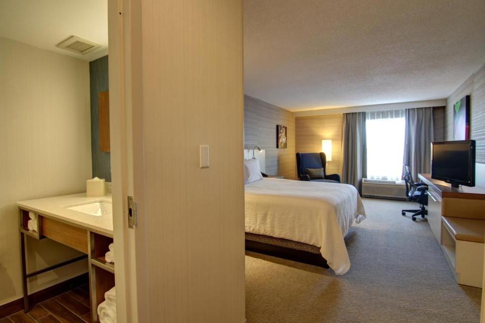 Hilton Garden Inn Toronto Hotel Mississauga Reviews Photos