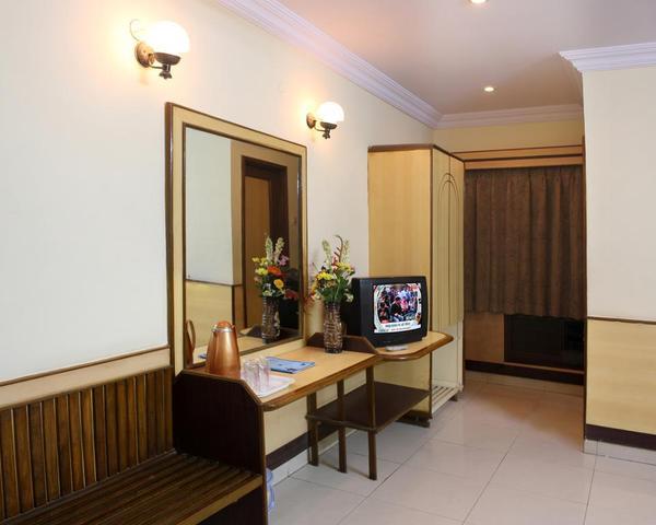 Hotel Kohinoor Plaza Aurangabad Reviews Photos Prices - 