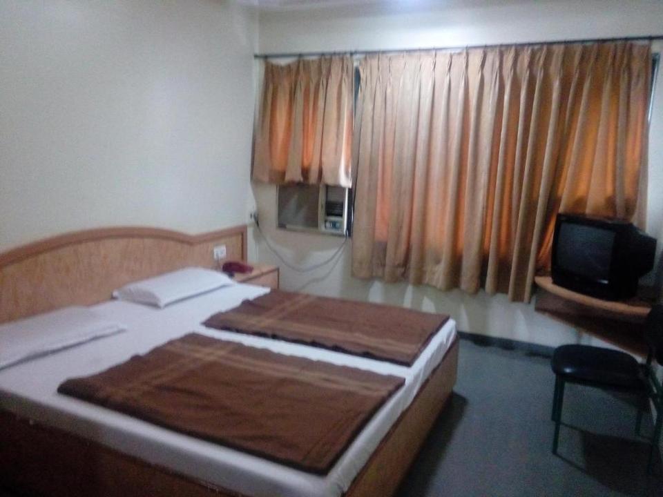 Hotel Midtown Inn Nashik Reviews Photos Prices Check In - 