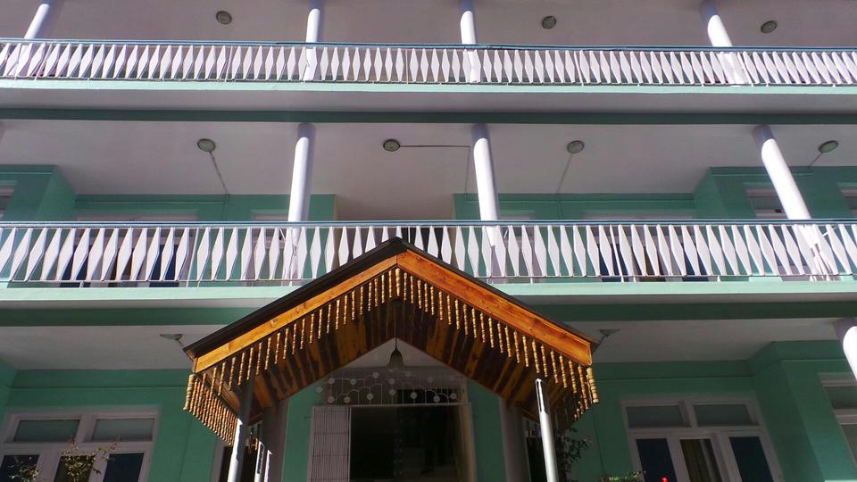 Hotel Aroma Manali Reviews Photos Prices Check In Check - 