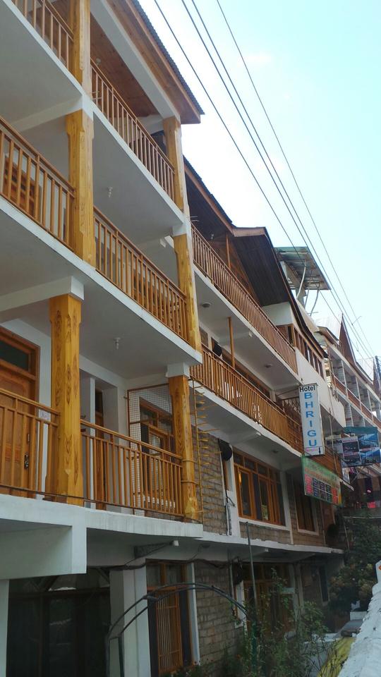 Hotel Bhrigu Manali Reviews Photos Prices Check In Check - 