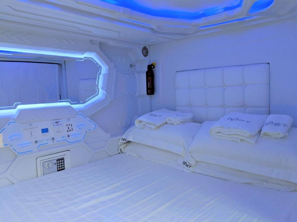 Met A Space Pod Chinatown Hotel Singapore Reviews Photos Prices Check In Check Out Timing Of Met A Space Pod Chinatown Hotel More Ixigo