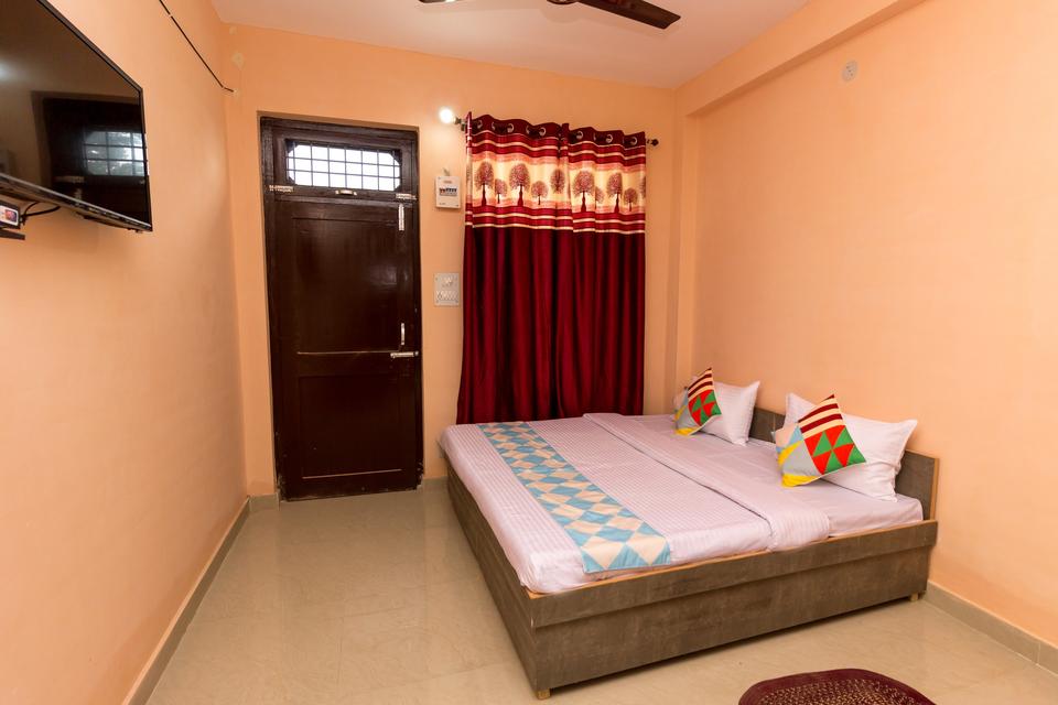 Discount  75  Off  Oyo Premium Khanyara Road India Aliante Hotel Las