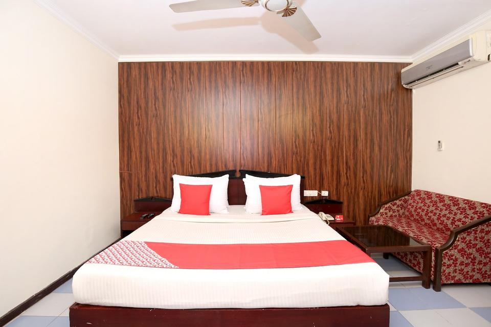 Oyo 2690 Hotel Oscar Regency Panchkula Reviews Photos Prices