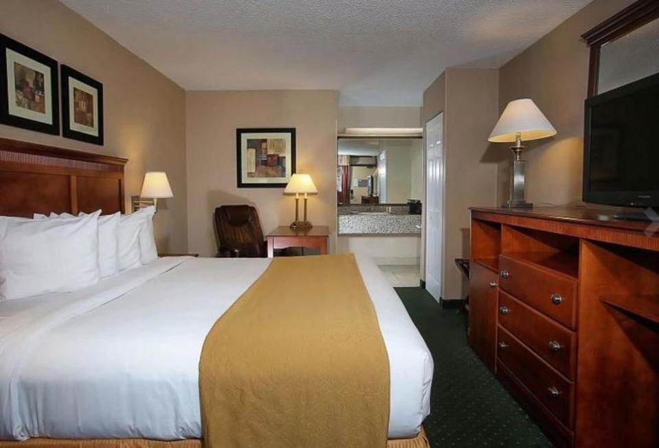 Quality Inn Suites Ft Lauderdale Airport Cruise Port South Hotel