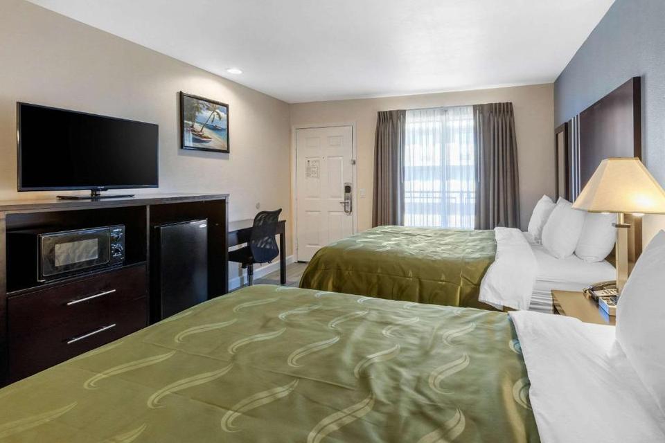 Quality Inn Suites Fountain Valley Hotel Huntington Beach Reviews