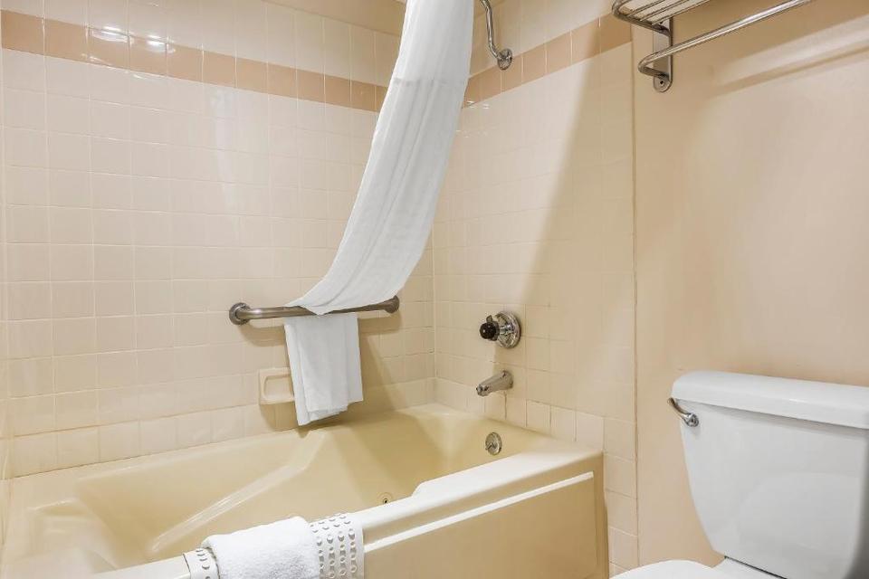 Quality Inn Suites Los Angeles Airport Lax Hotel Inglewood Reviews