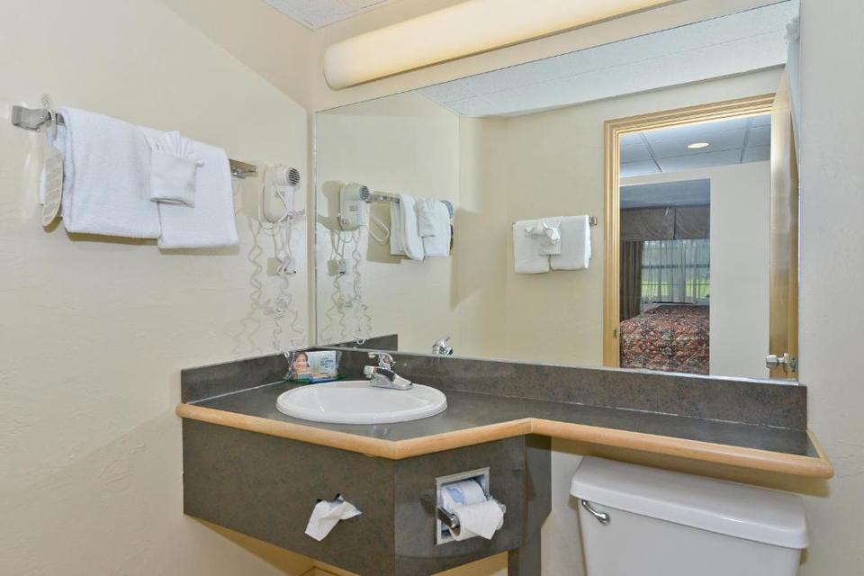 Quality Inn Suites Brandon Near Casino Hotel Tampa Reviews Photos