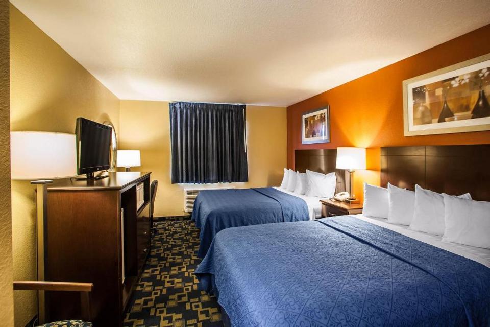 Quality Inn O Fallon Hotel O Fallon Reviews Photos Prices Check