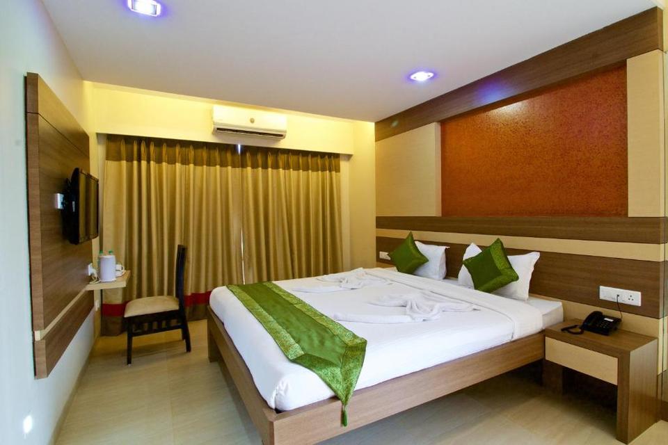 Red Fox Hotel Morjim Goa Reviews Photos Prices Check In
