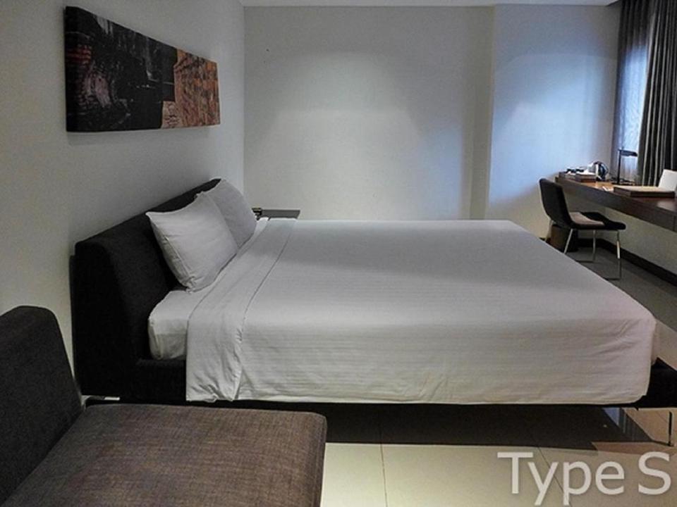 S33 Compact Sukhumvit Hotel Bangkok Reviews Photos Prices - 