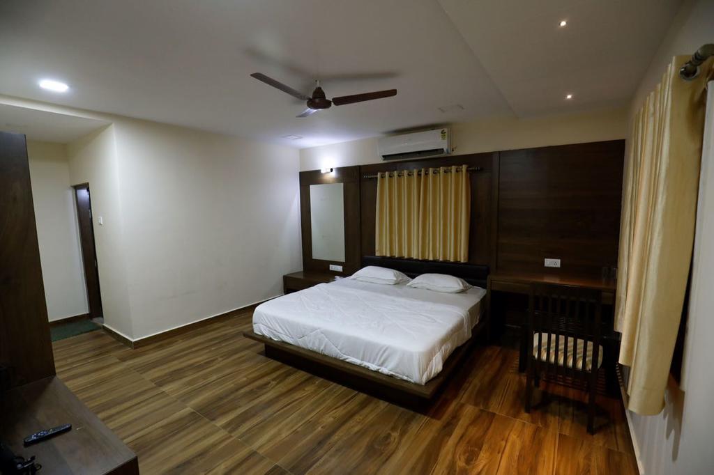 Sapphire Rooms Gir Hotel Mendarda Reviews Photos Prices