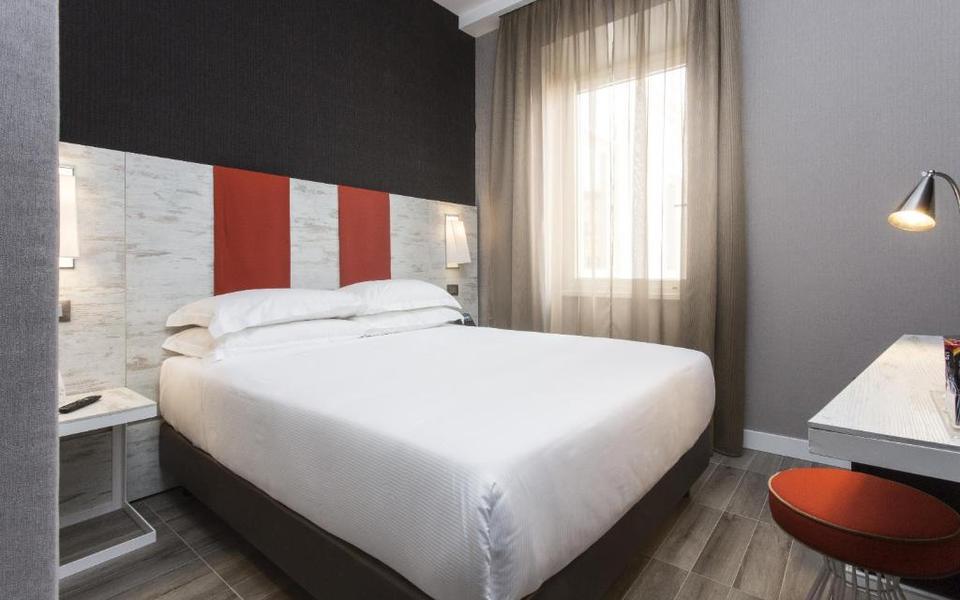 Smooth Hotel Termini Rome Reviews Photos Prices Check In - 