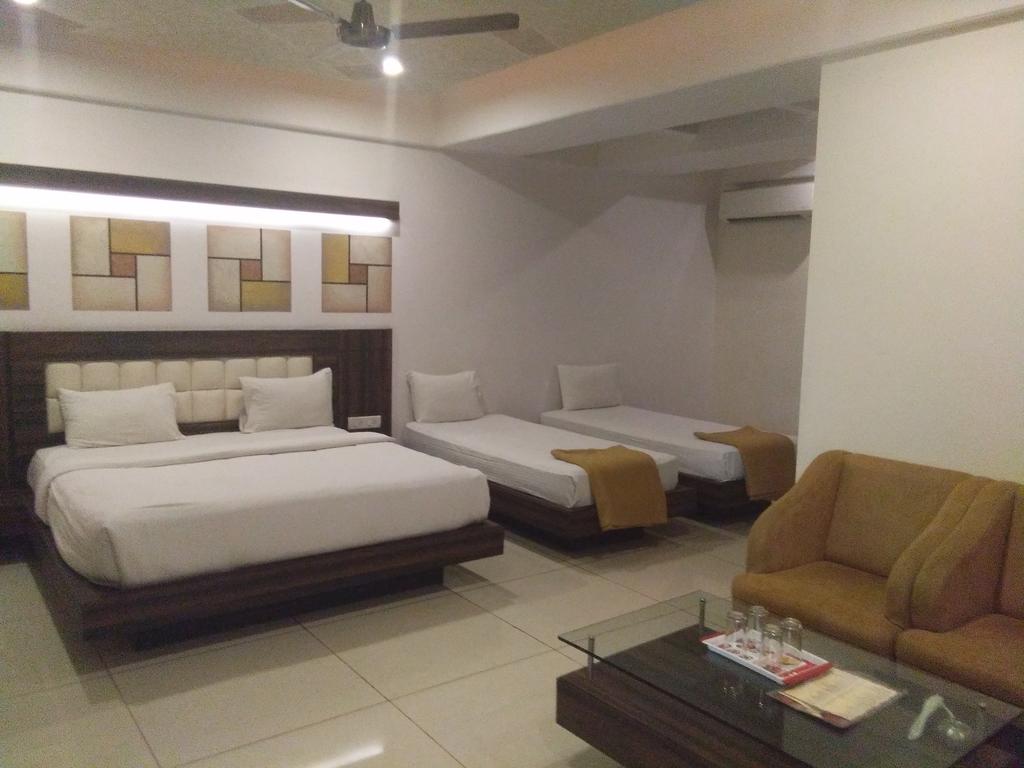 Srinidhi Grand Inn Hotel Bengaluru Reviews Photos Prices - 