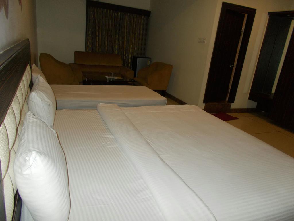 Srinidhi Grand Inn Hotel Bengaluru Reviews Photos Prices - 