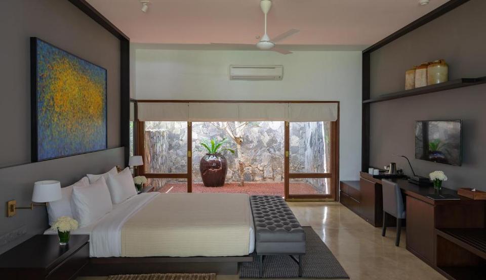 Taru villas lighthouse street sri lanka