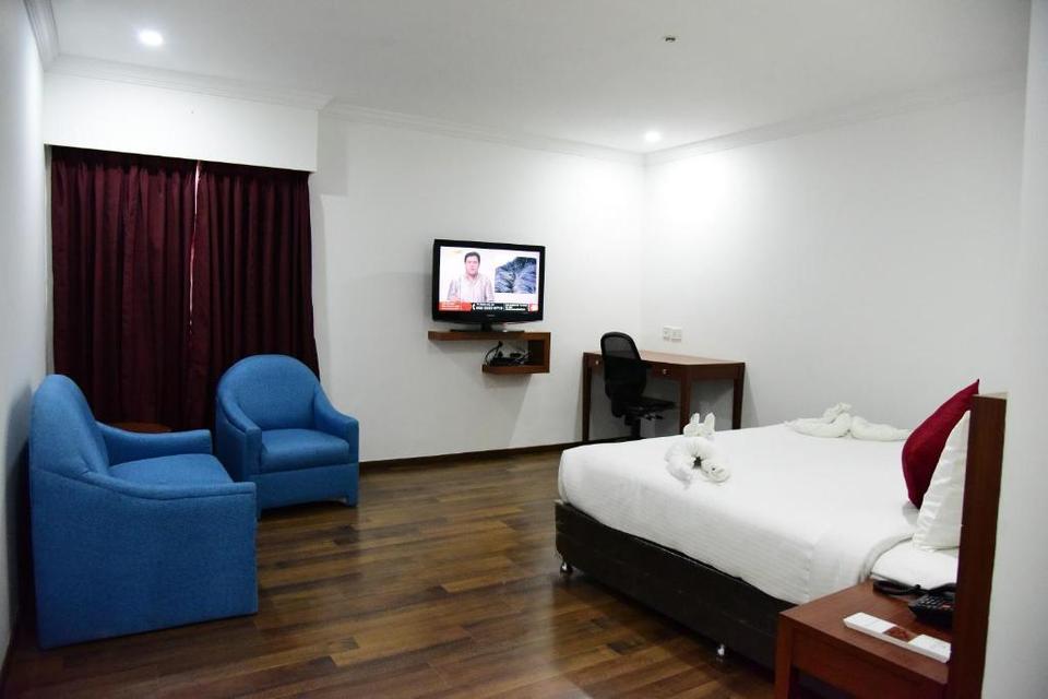 The Royal Comfort Hotel Bengaluru Reviews Photos Prices Check